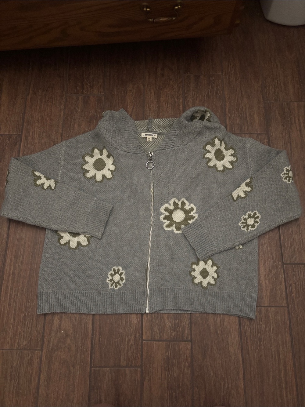Knitted Flower Cropped Zip-Up